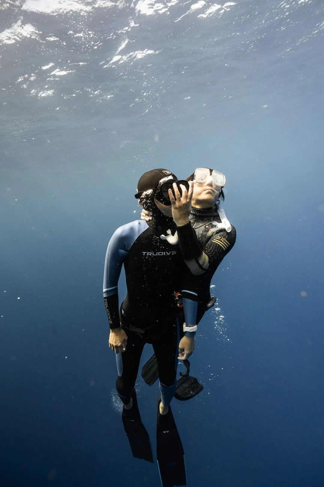 Advanced freediving depth training on the line in Hawaii